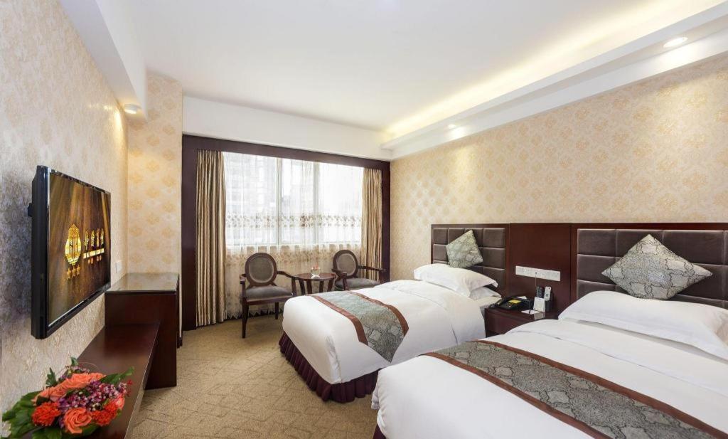 Overseas Chinese Hotel Джухай Екстериор снимка