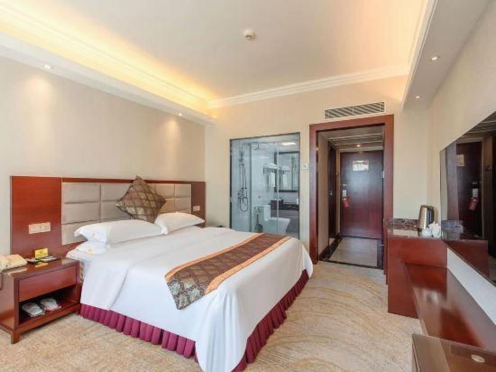 Overseas Chinese Hotel Джухай Екстериор снимка