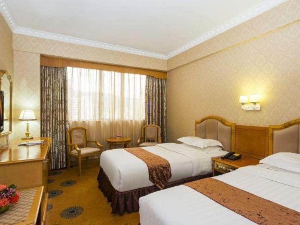Overseas Chinese Hotel Джухай Екстериор снимка